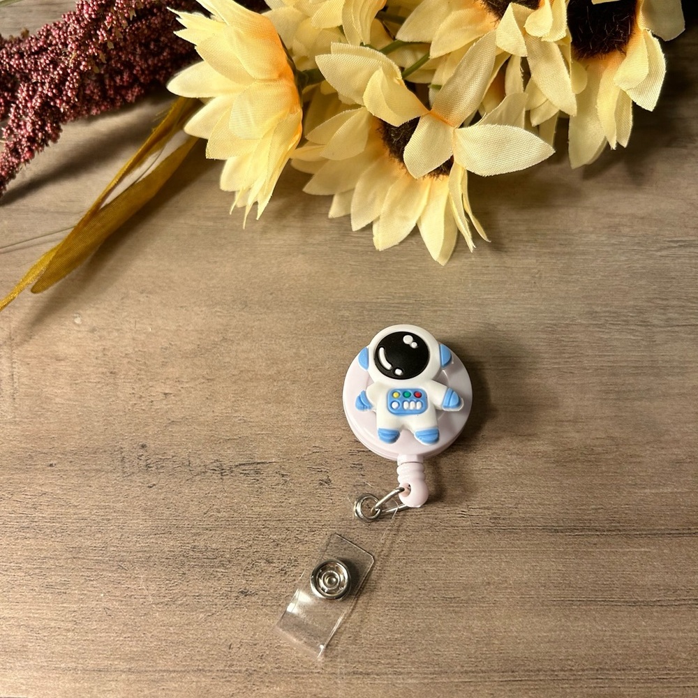 Astronaut 👩‍🚀 Badge Reel